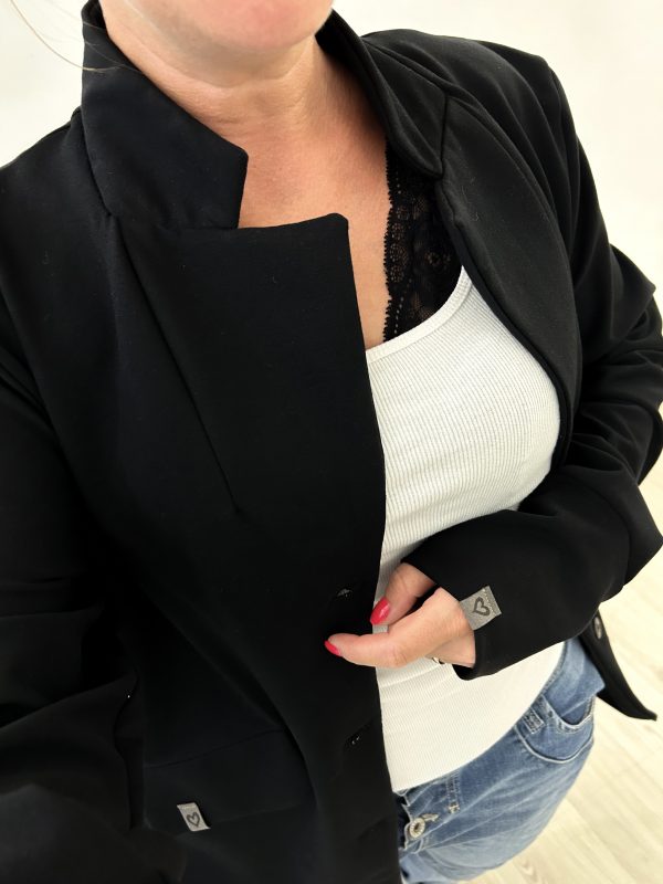 EC02BEBC-CE9B-4A23-9E9E-1C7E4020AE1B